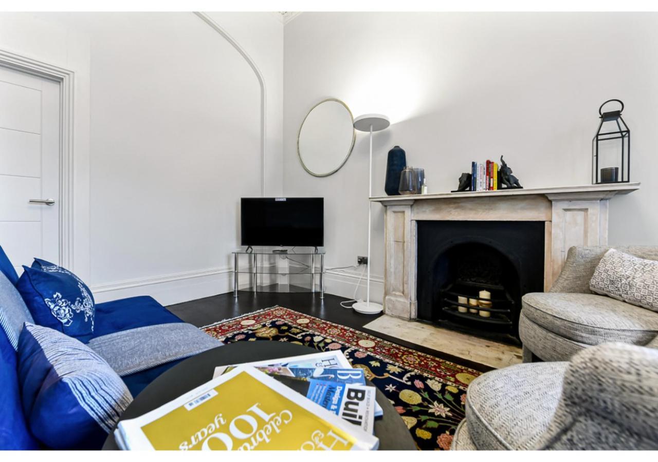 Upscale Urban Haven: Luxury Flat Apartment *